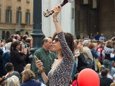 MilleChitarre in Piazza – ELE0178